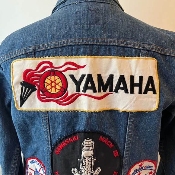 Vintage 70s Wrangler Denim / Jean Jacket w/ Handsewn Patches - Picture 7 of 8